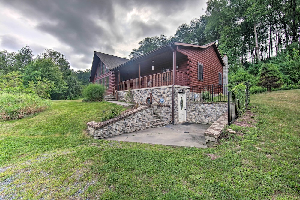Cozy Family-friendly Pine Grove Cabin w/ Fire Pit! view 4