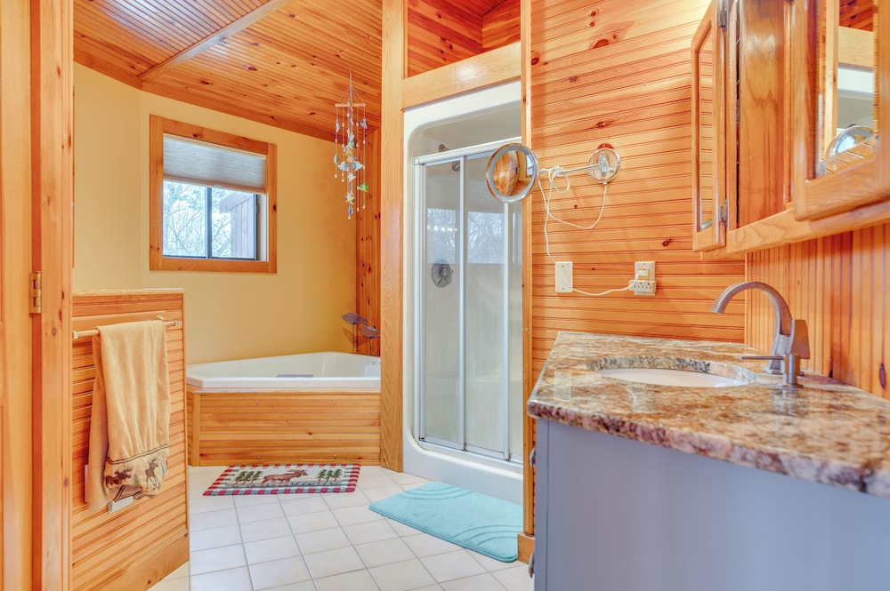 Dock & Beach Access: Scenic Lake Ossipee Cabin!