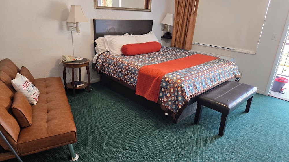 Merida Inn and Suites