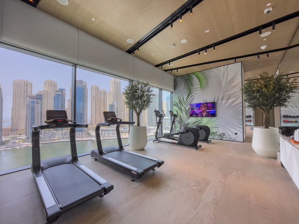 Spacious Cozy 2-bedroom Apartment in Dubai Marina
