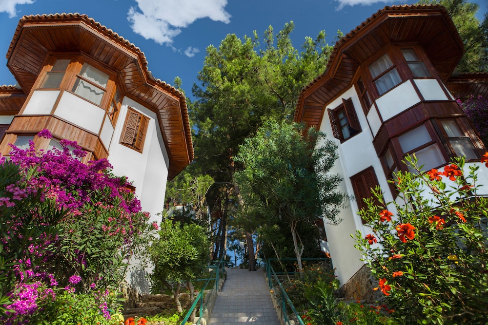 Club & Otel Letoonia - Image 43