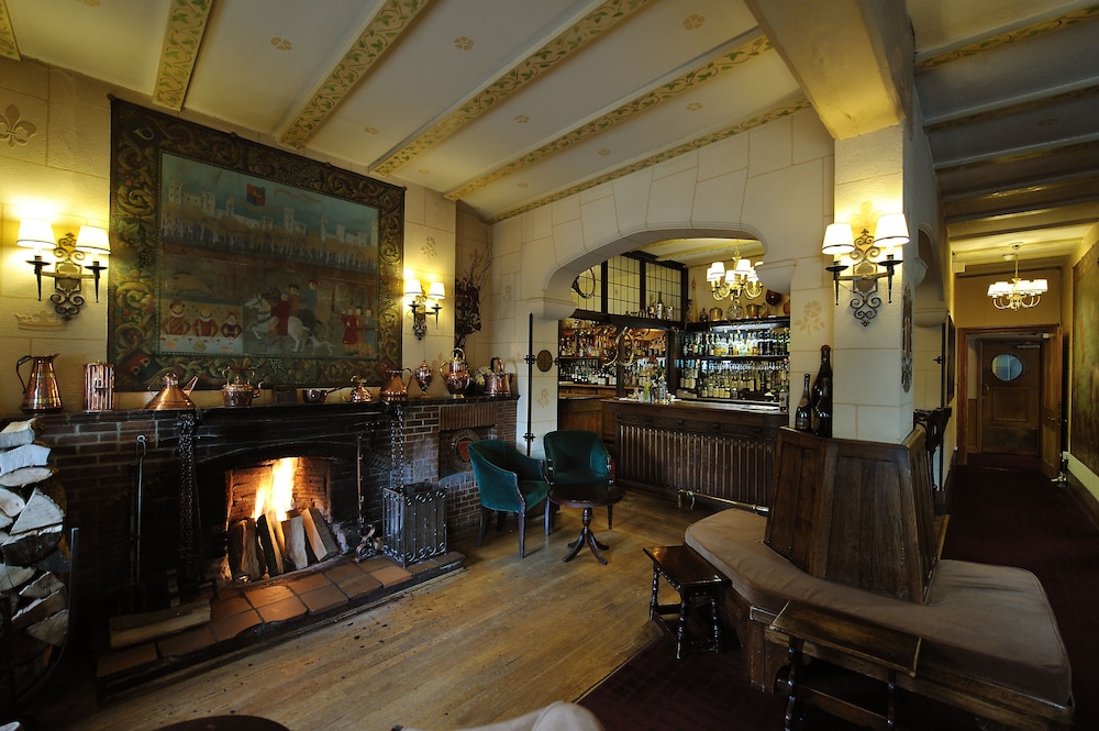 French Horn Hotel view 2
