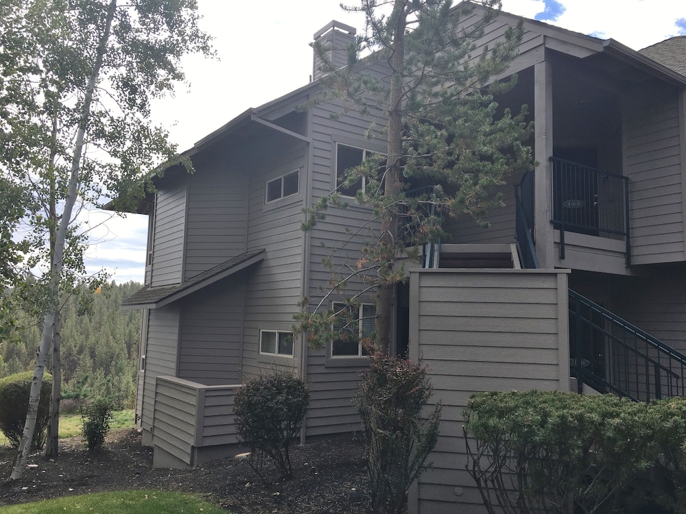 River Ridge 416ab 3 Bedroom Condo by RedAwning view 2