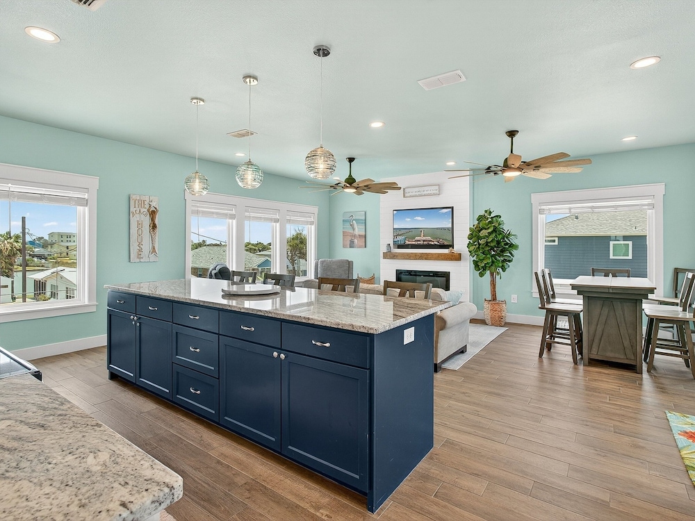 Coastal Vibes Rp230 3 Bedroom Home
