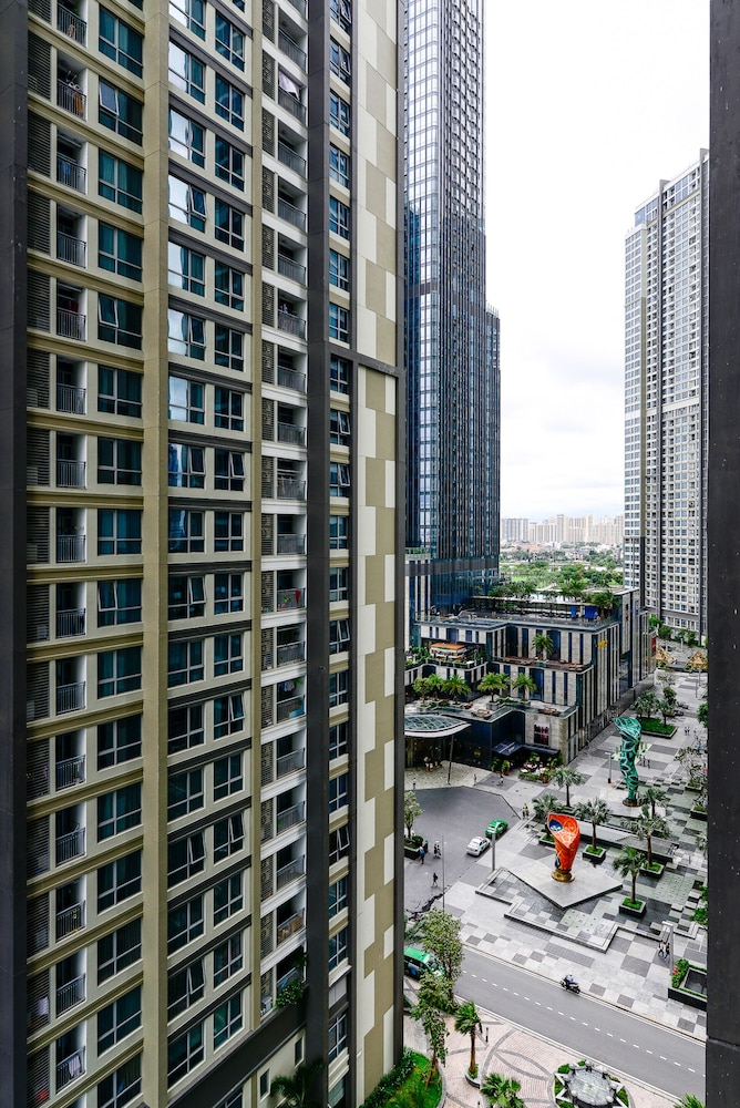 The Celavie Serviced Apartment Landmark