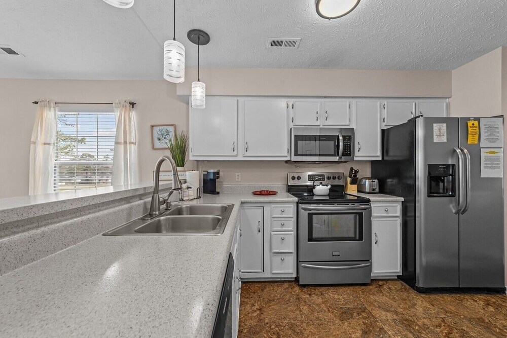 Waterway Village 3i 2 Bedroom Condo