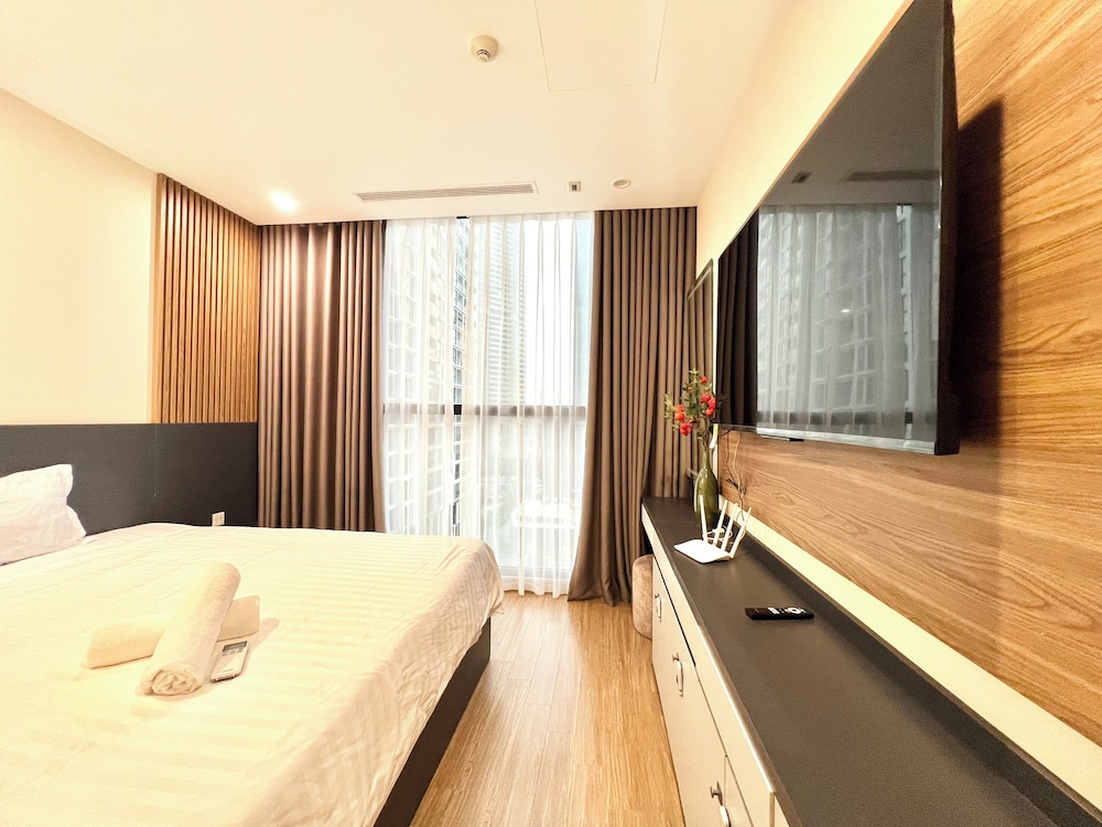 Luxhousing Vinhomes Skylake