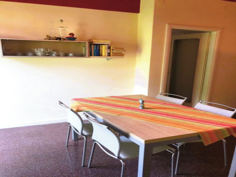 Spacious Flat With Large Terrace-beahost