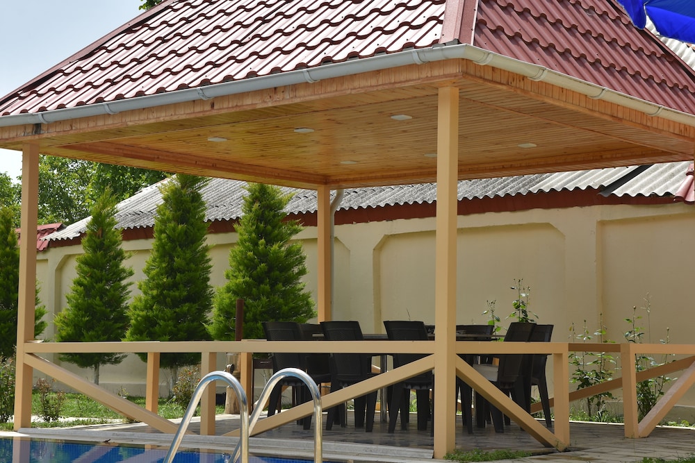 Foothills villa