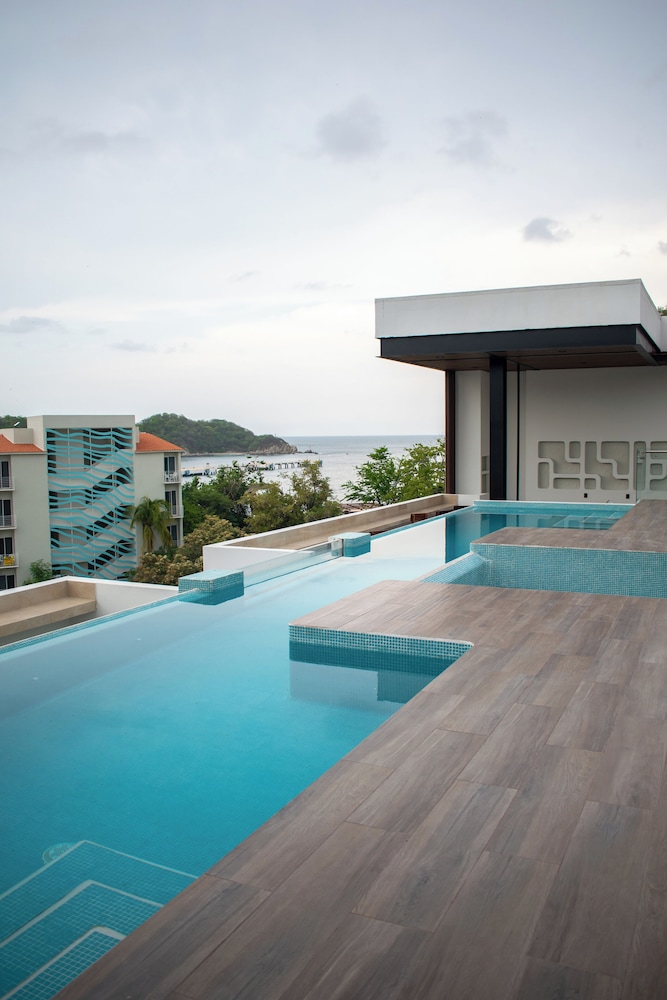 EOS Suites
