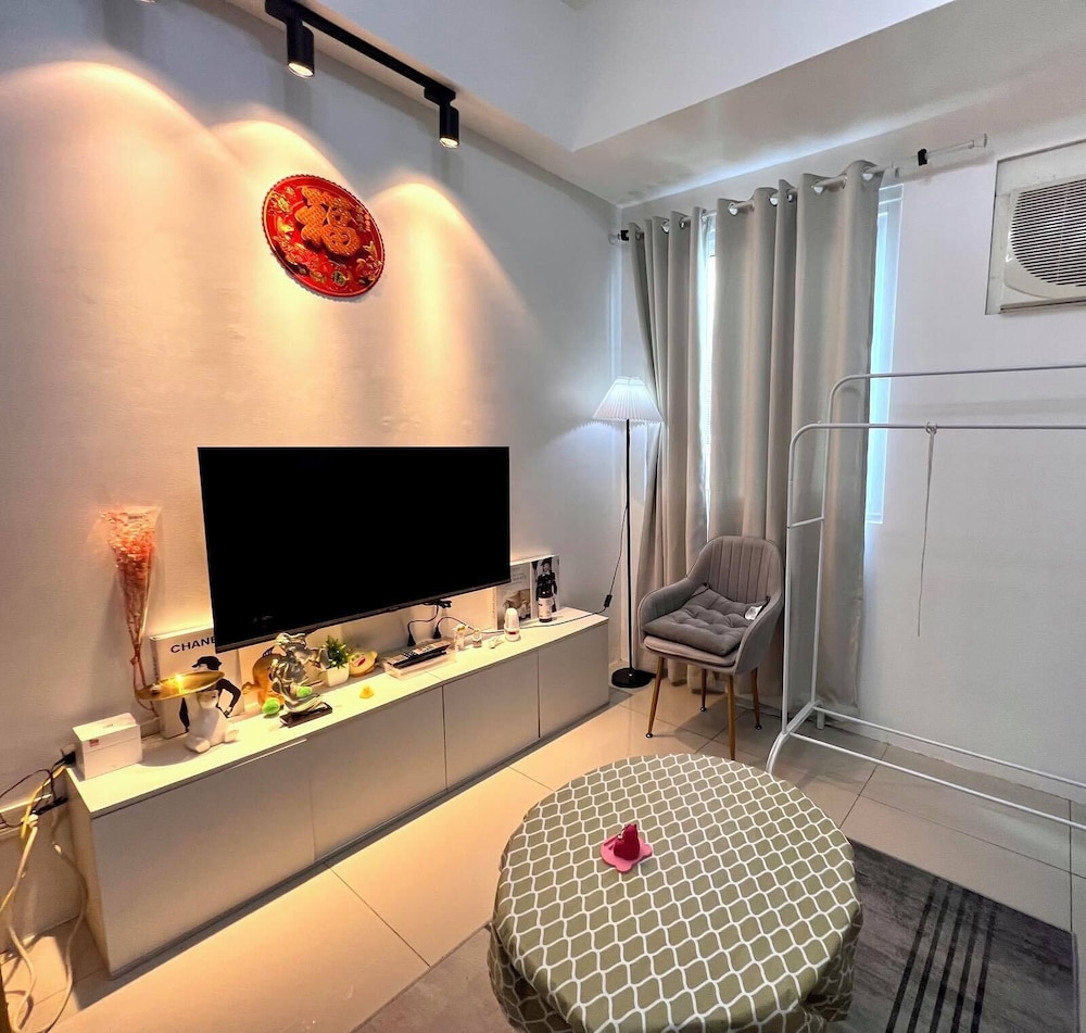 Makati Center Prime Accommodations