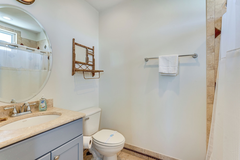 Walk to Ocean: Beach House w/ Pool in Port St Joe!