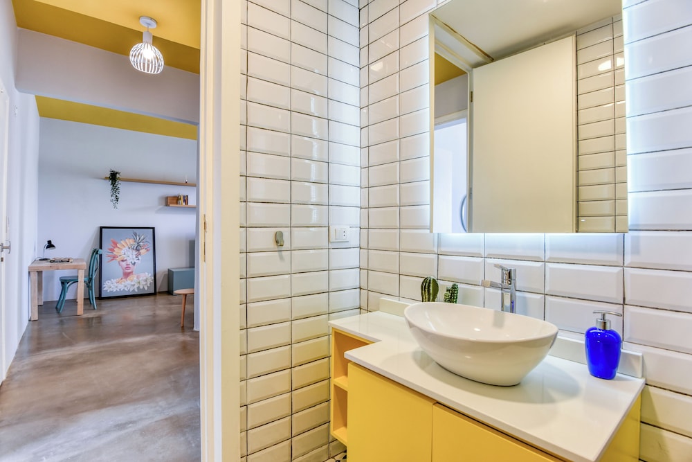 The Arch 2-BR Apartment in Mar Mkhayel