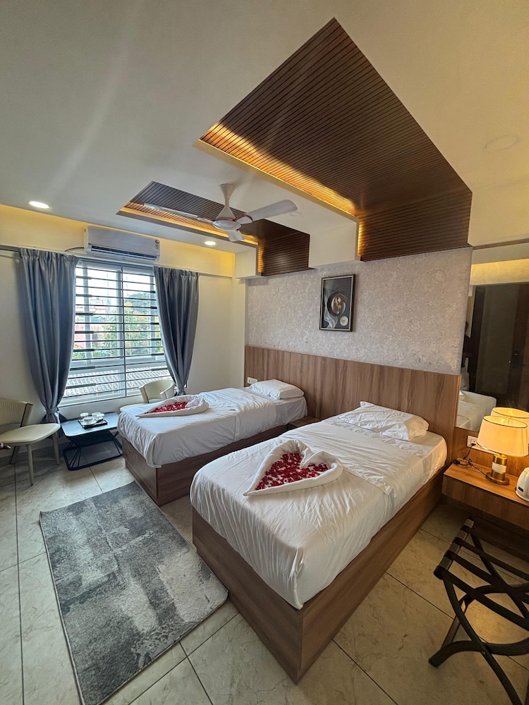 Reva Suites