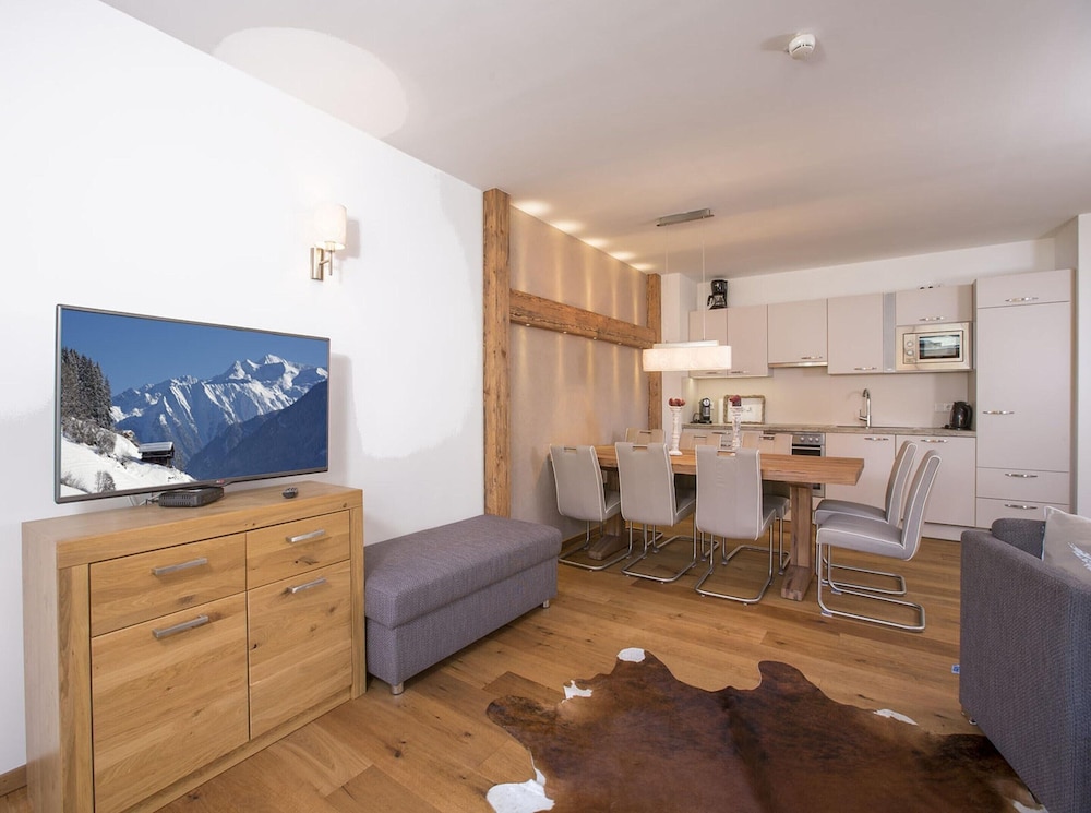 Apartment in Neukirchen by Ski Lift & Wellness
