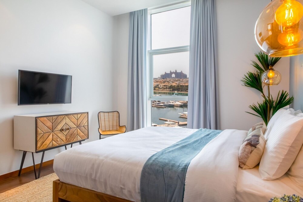 Luxury at Palm Jumeirah wz Private Beach