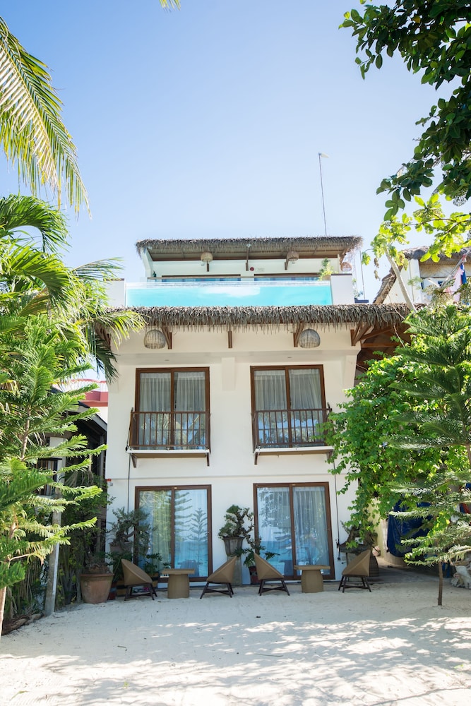 Hotel Signature Boracay Blue - Image 1