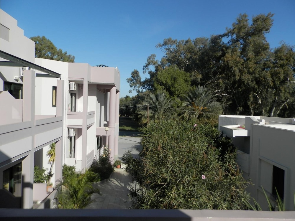 Ilias Apartments