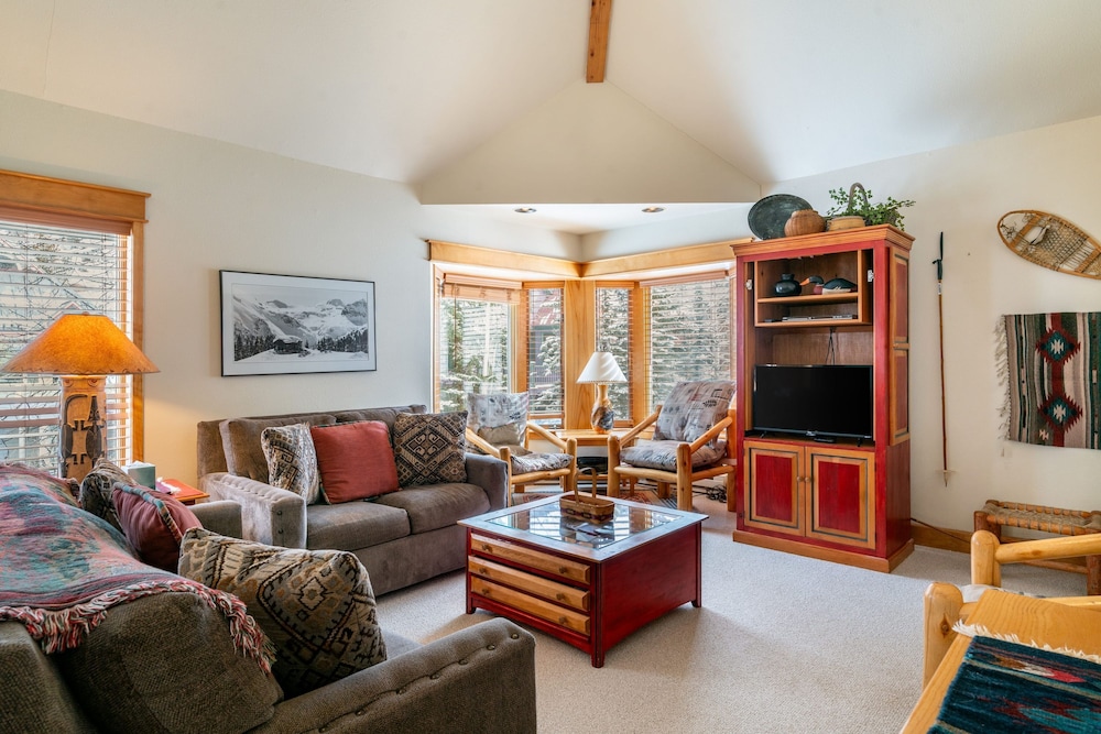 Smuggler B by Avantstay Excellent Condo Within Walking Distance Of Lift 7