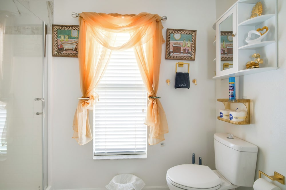 8 Mi to Silver Springs: Tranquil Home w/ Gazebo