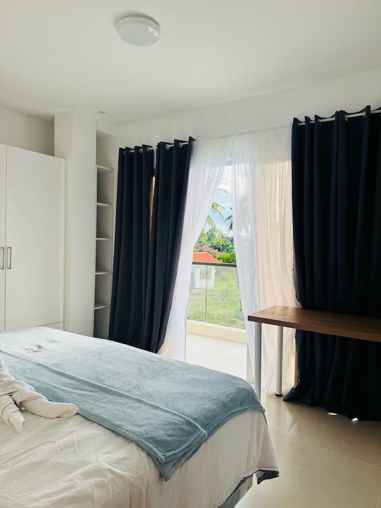 Oia Suites