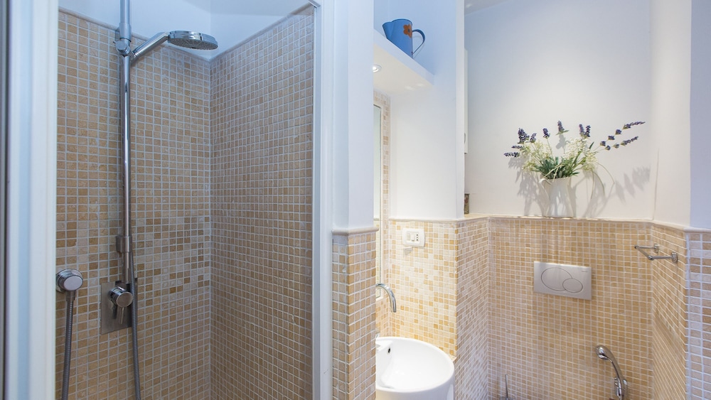 Rental in Rome San Trifone