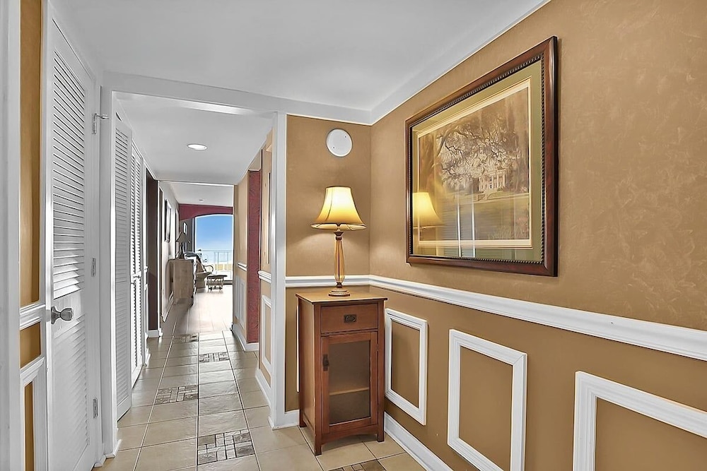 Ocean Creek North Tower F11 2 Bedroom Condo