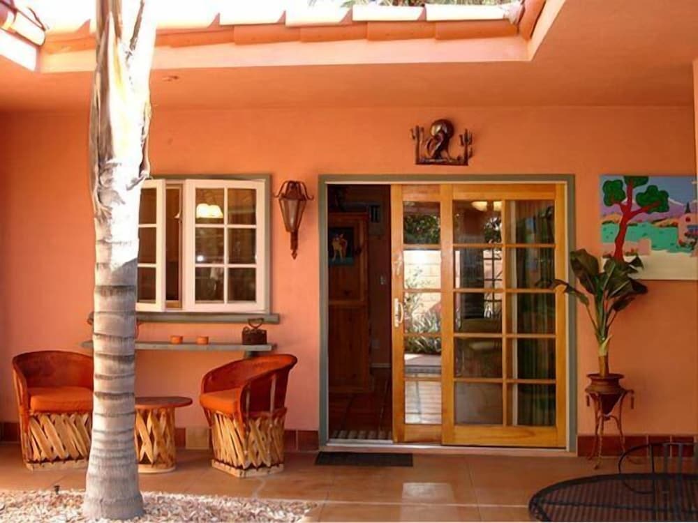 Palm Springs Vacations - Coyote Inn - Property Image 14
