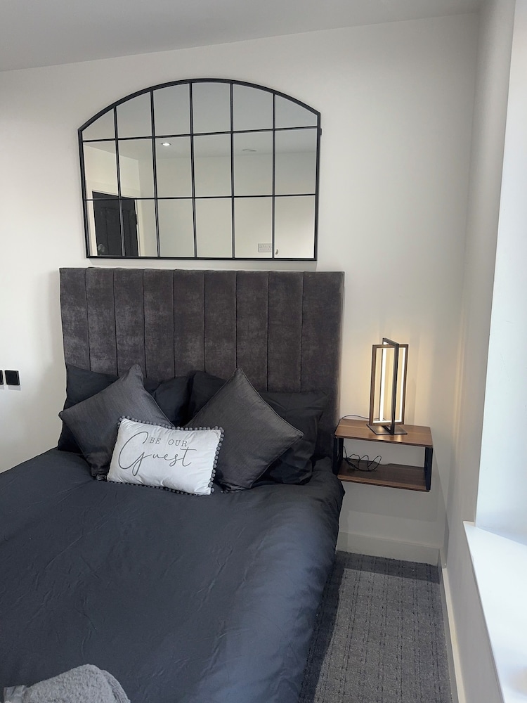 Luxury Flat in Uxbridge