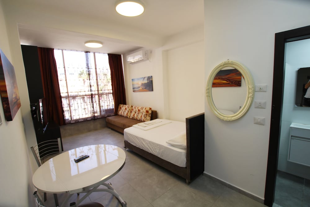 Arendalzrail Apartments - Rothschild 30 view 3
