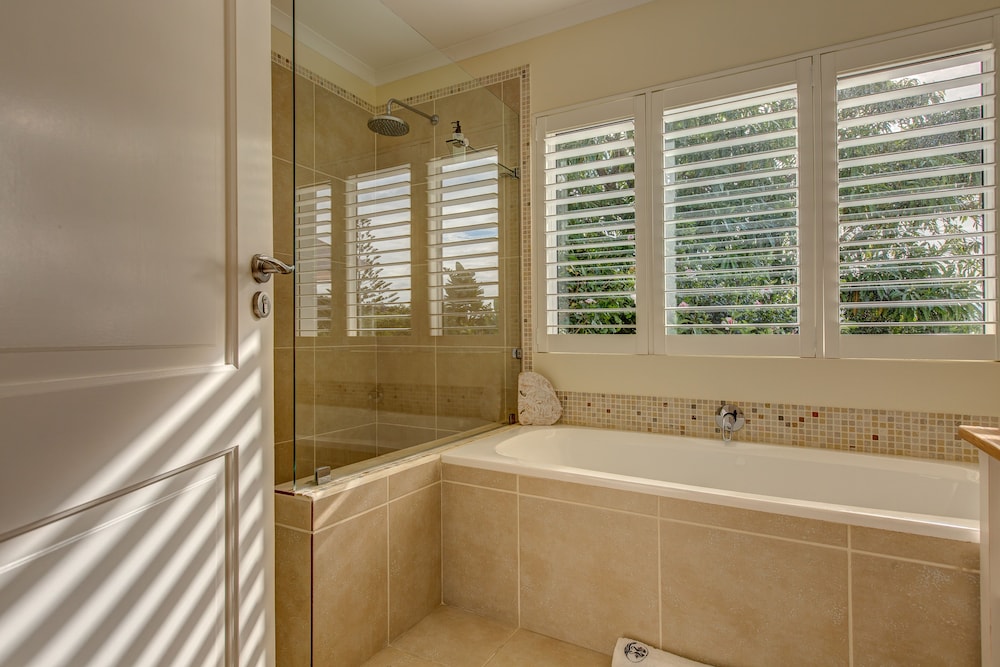 Amanzi Island Boutique Hotel