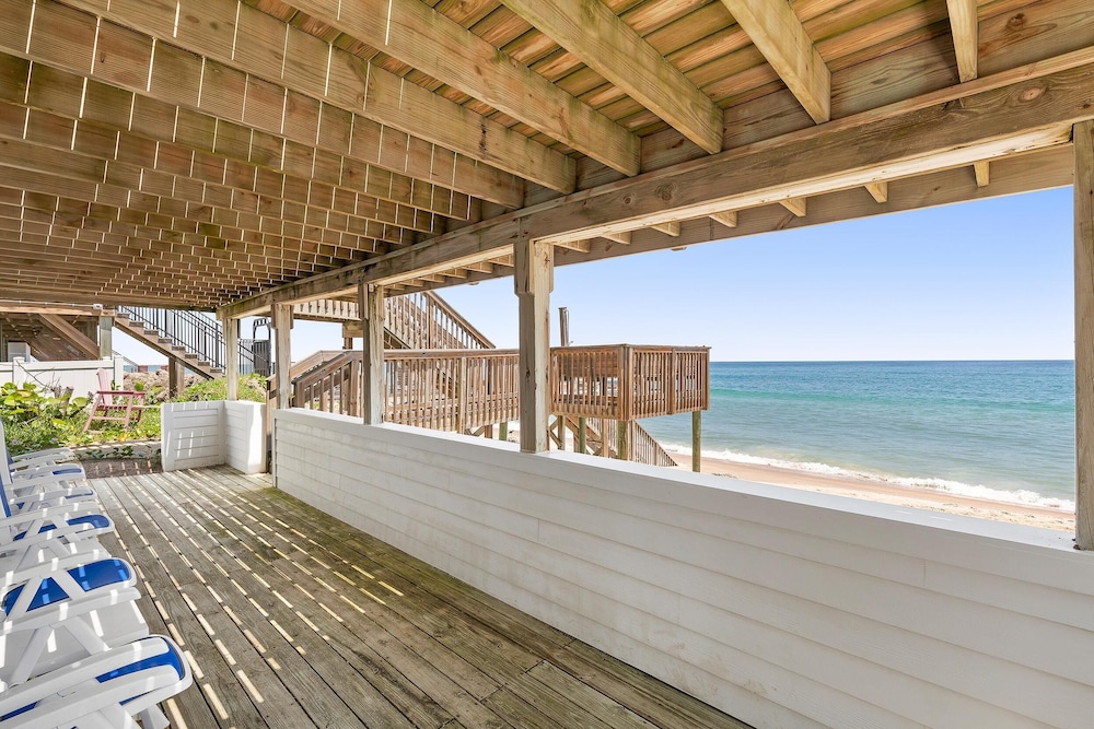 Dolphin House