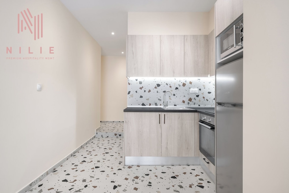 Phedra Studios Nilie Hospitality MGMT