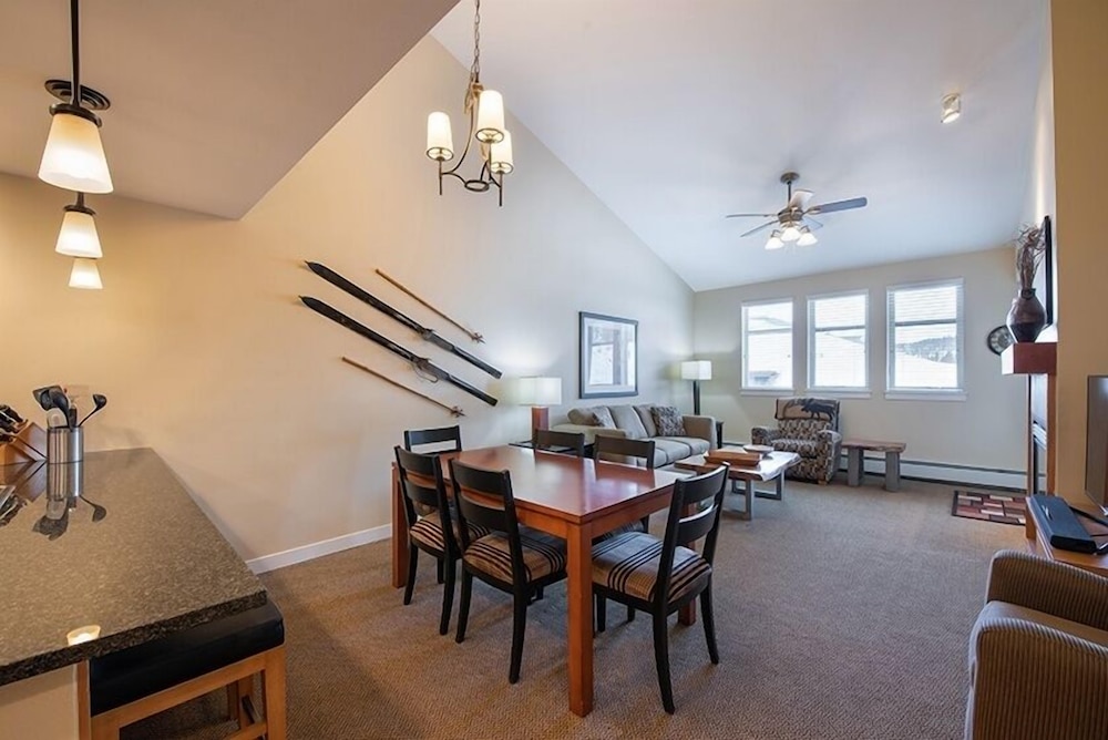 Fraser Crossing/Founders Pointe, Condo 2 bedroom w/ Gondola Access (Value Rated Condo 3402) - Property Image 4