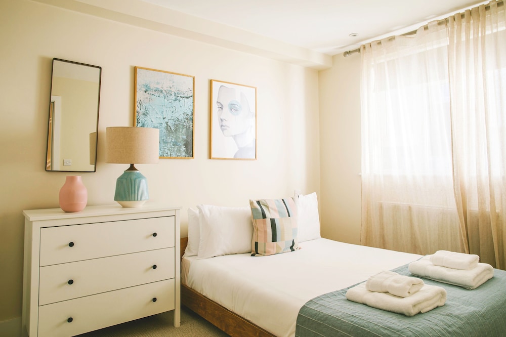 Accomodo London South Kensington - Elegant 3 Bedroom Apartments near Museums