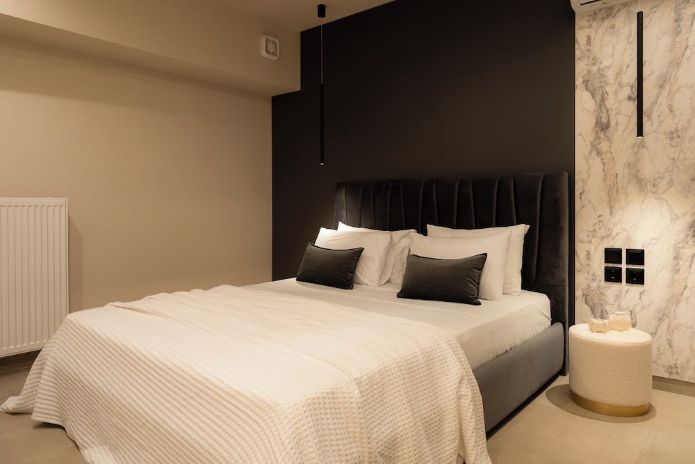 FOS Premium Apartments by halu