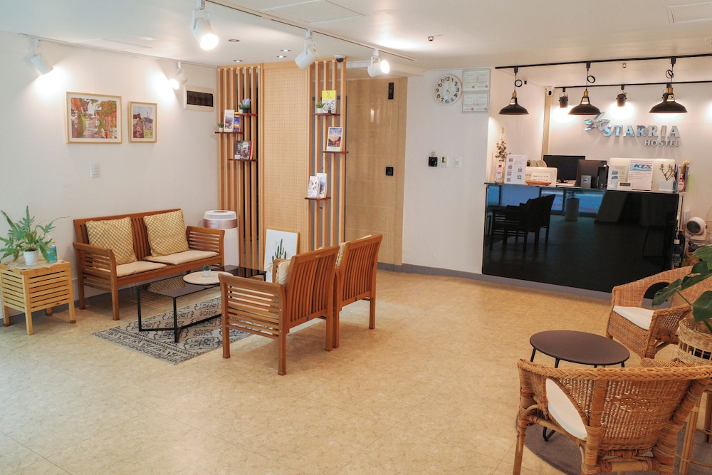 Starria Hostel foreign guest only 8
