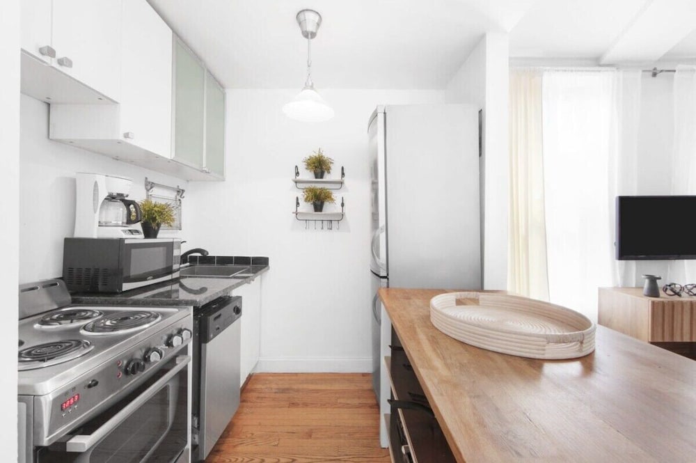 139 West Village Apt