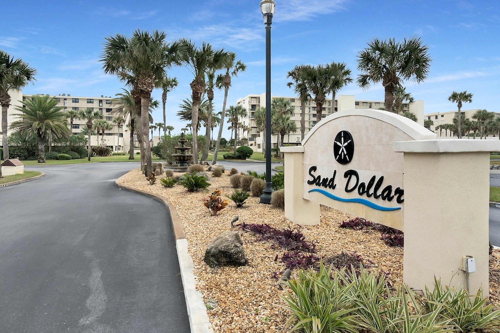 Vast Oceanfront Views Pool Patio Tennis