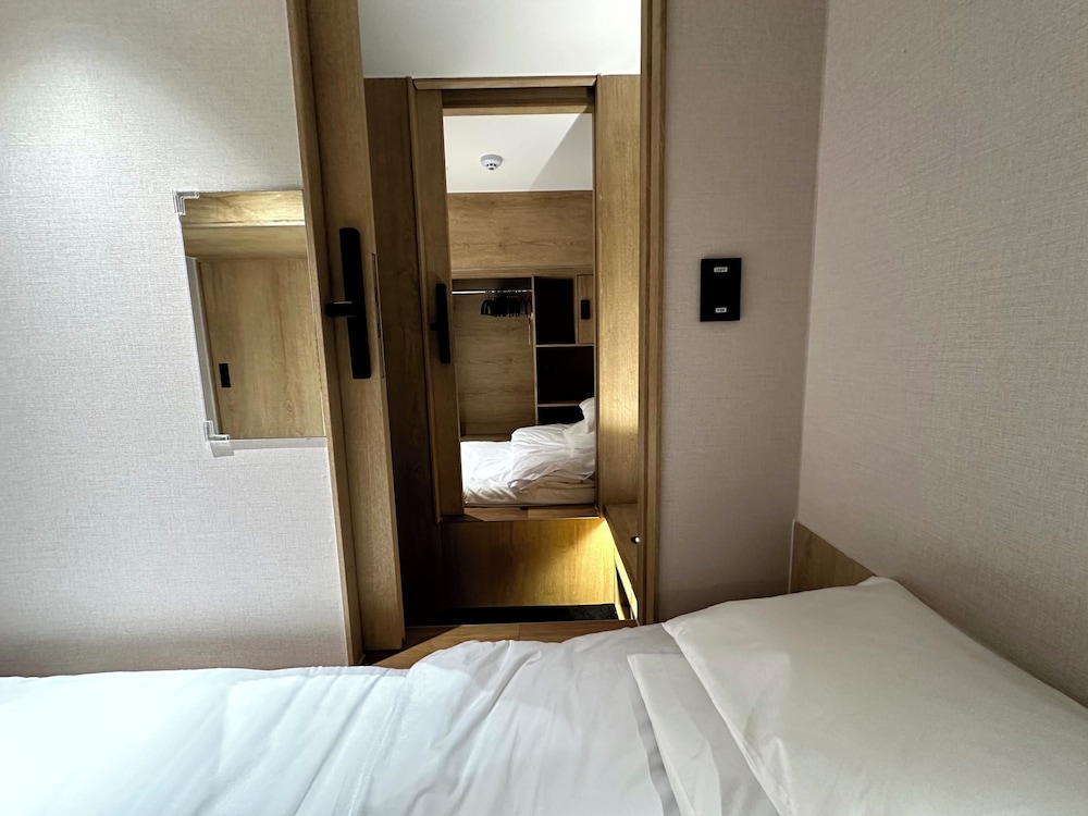 Nomad Live Hostel