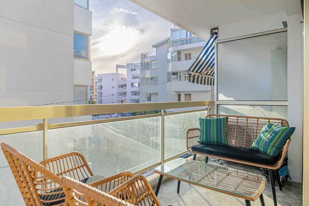 Elegant apt With Balcony Near the Beaches - Cannes