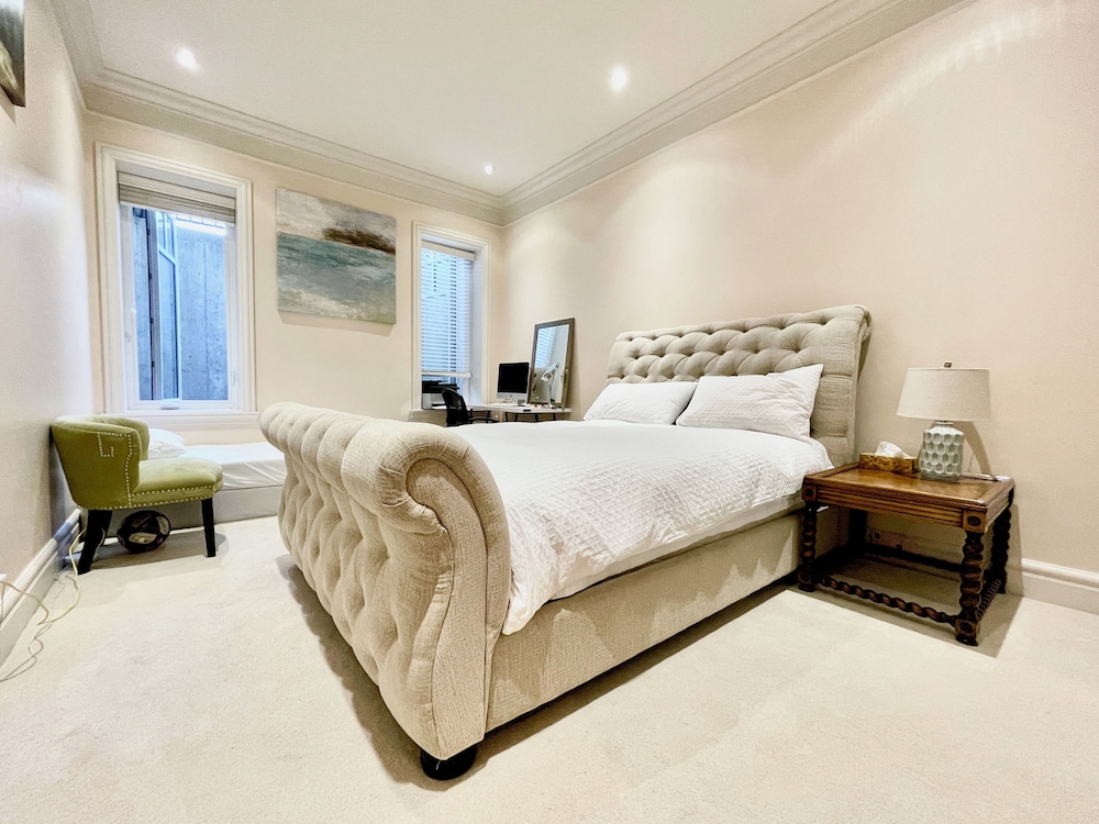 Vancouver Luxury Guest House