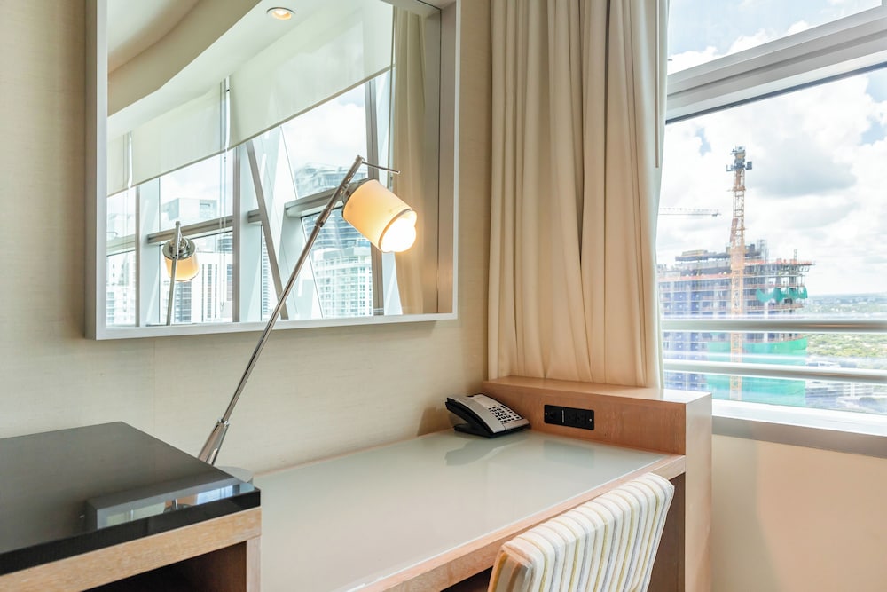 AKA Brickell City Views Free Parking by Palermo Home