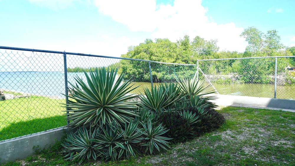 See Belize Sea View Vacation Rentals