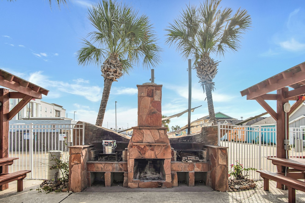 Sea Monkee by Silver Sands Vacation Rentals