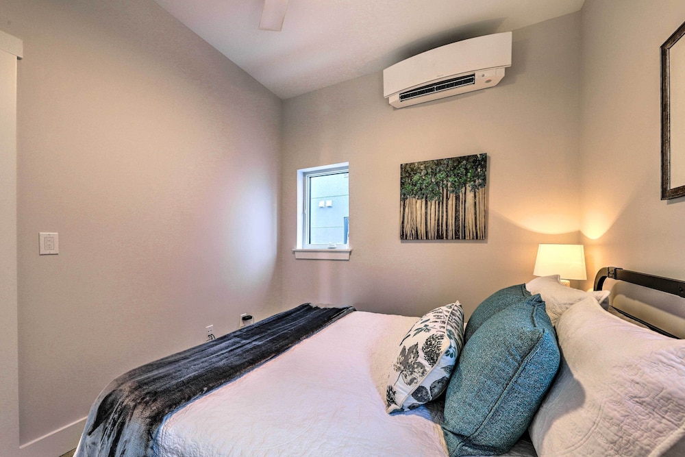 Portland Vacations - Spacious Portland Home: Walk Downtown! - Property Image 31