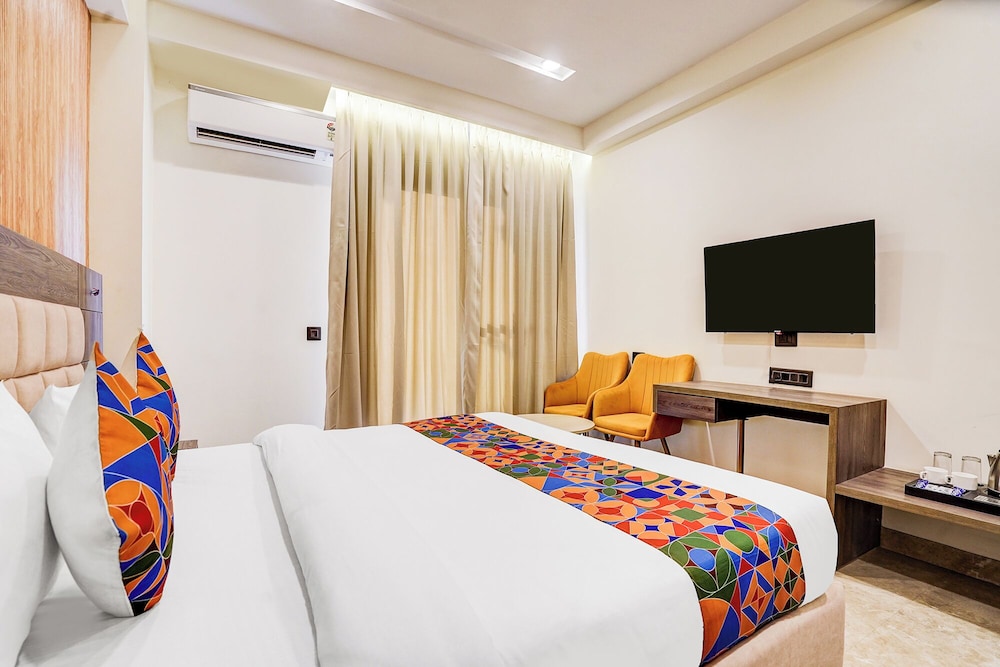 Fabhotel Amrit Luxury Inn