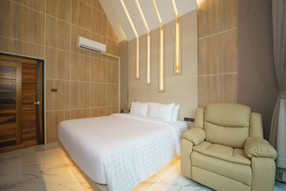 High Tree Resort Co.,Ltd.