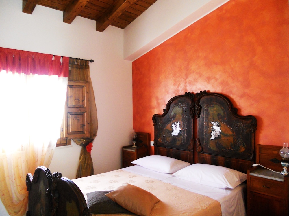 Agriturismo Monte Criscione view 2