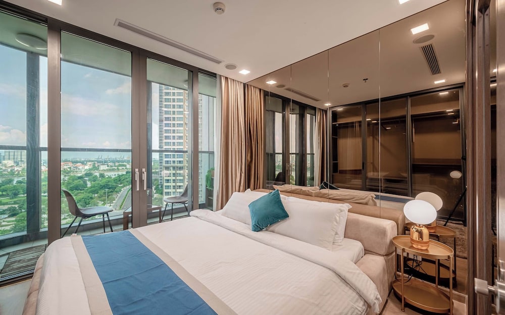 Boutique Unique Landmark 81